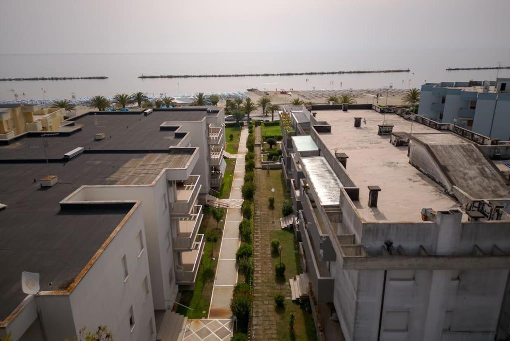 Appartamento Incantevole 2 Fronte Mare Villa Rosa Di Martinsicuro Bagian luar foto